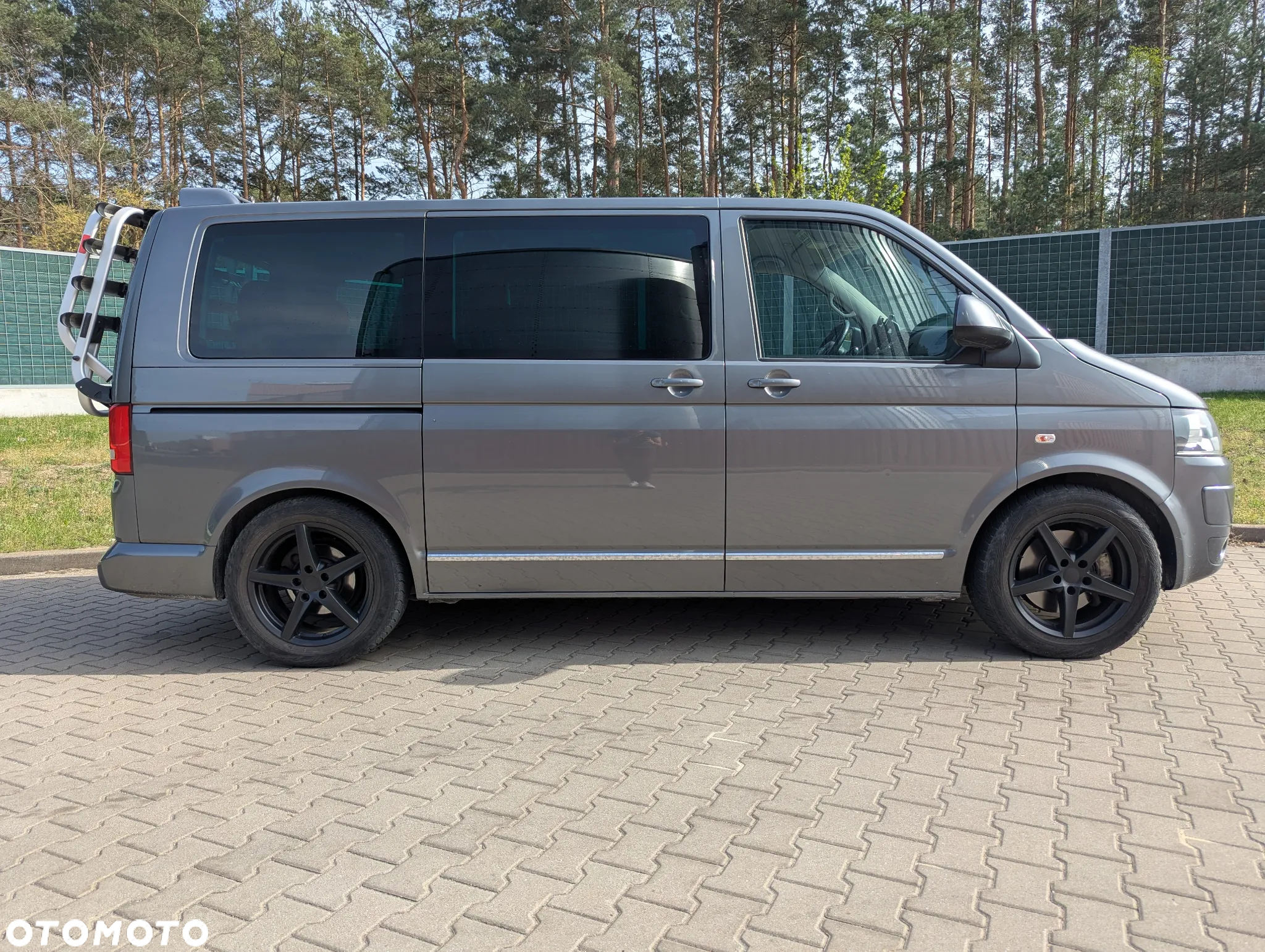 Volkswagen Multivan - 7