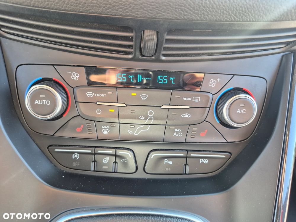 Ford Kuga - 25