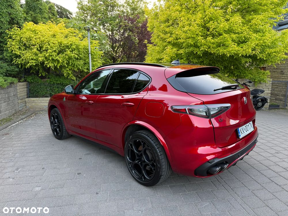 Alfa Romeo Stelvio - 9