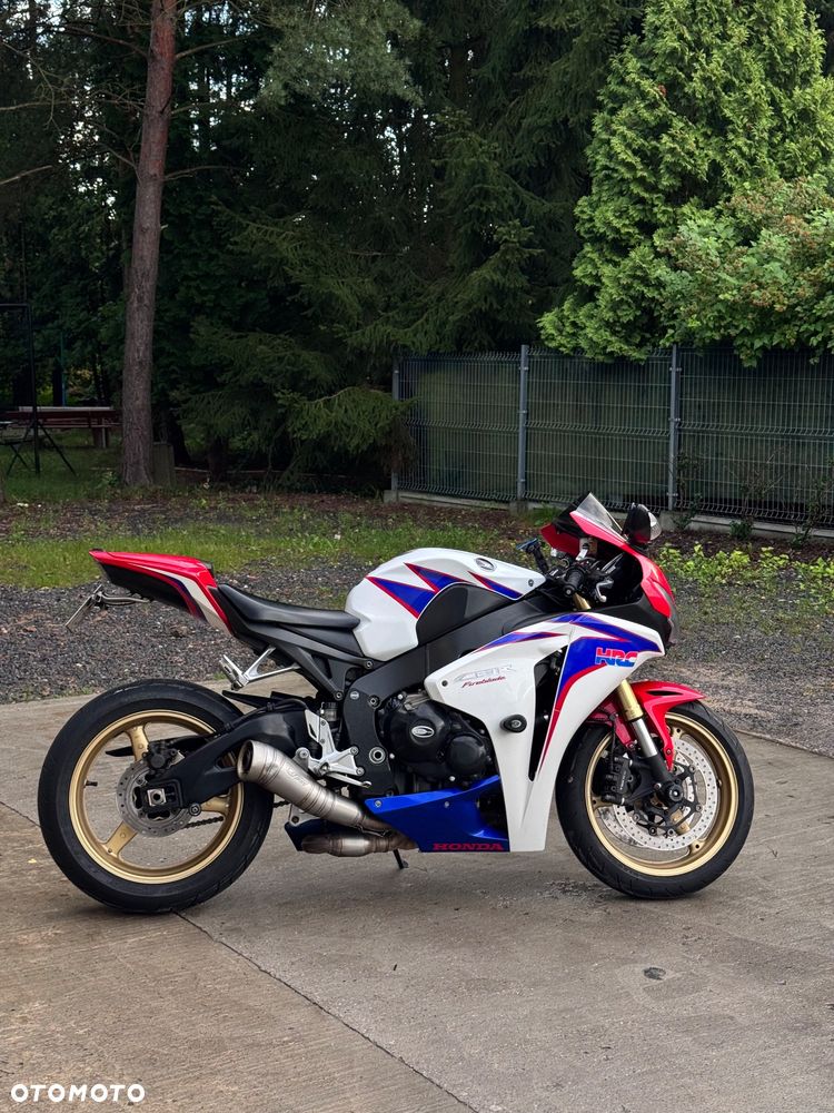 Honda CBR - 3