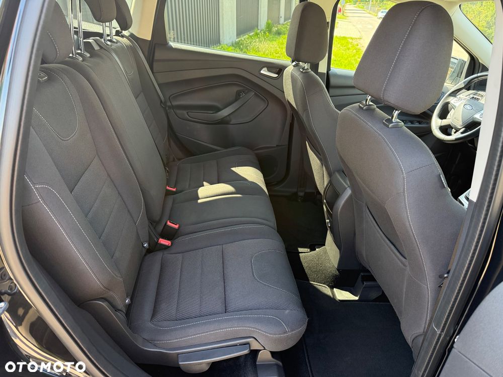 Ford Kuga 1.5 EcoBoost 2x4 Trend - 30