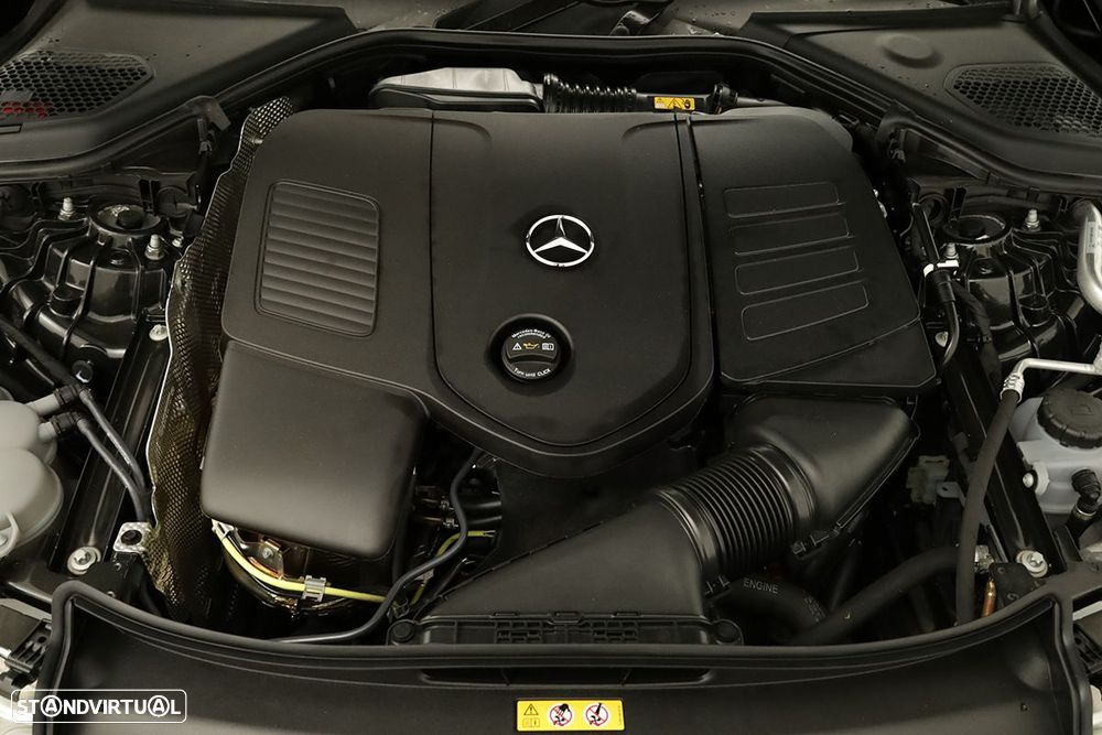 Mercedes-Benz E 300 Standard - 28