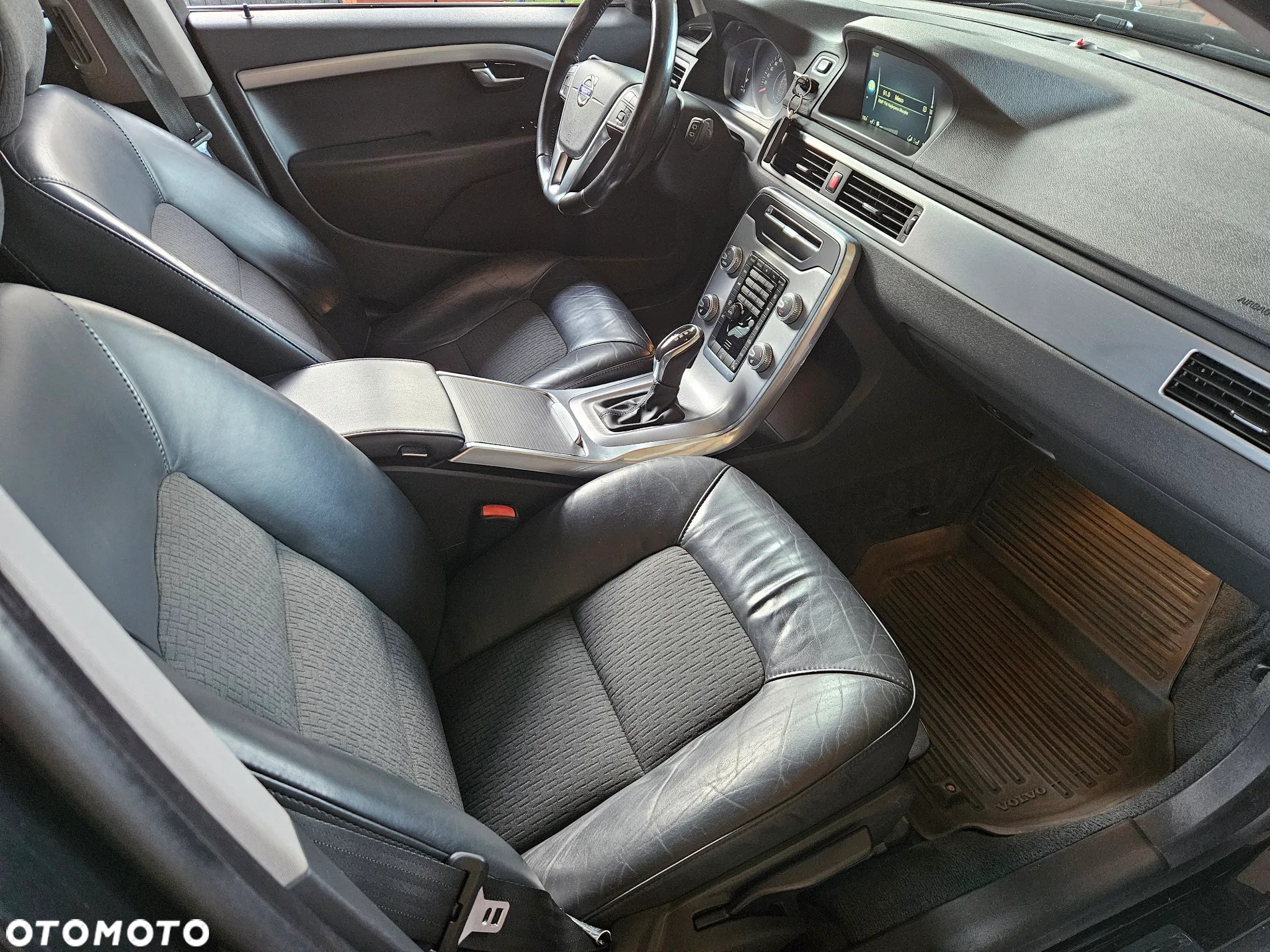 Volvo V70 D4 Geartronic Momentum - 12