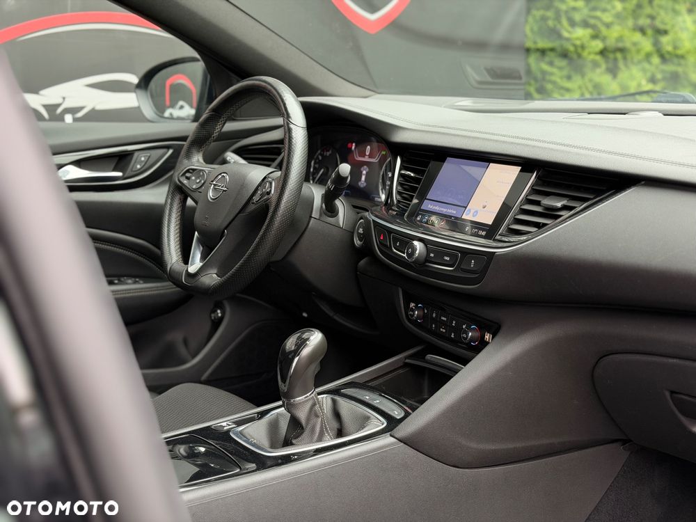 Opel Insignia - 29