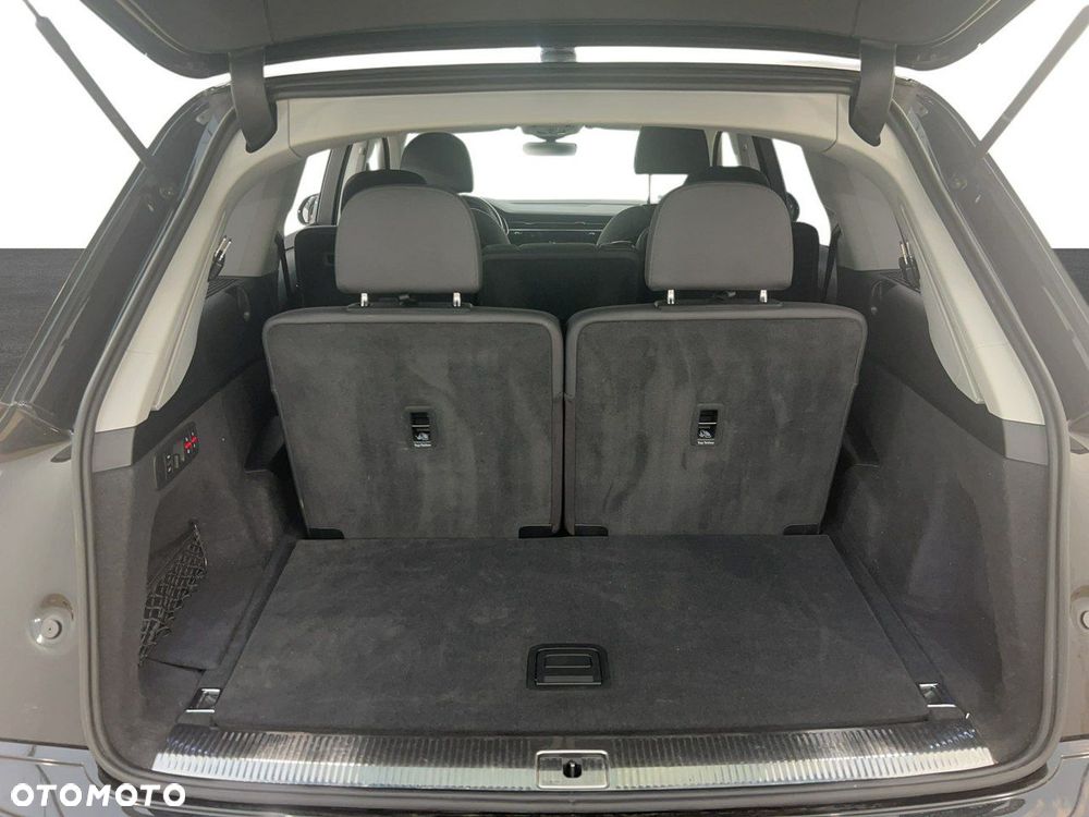 Audi Q7 - 11