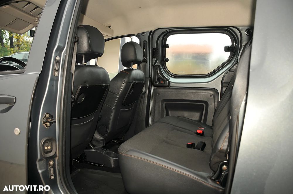 Dacia Dokker dCi 90 Stepway Celebration - 17