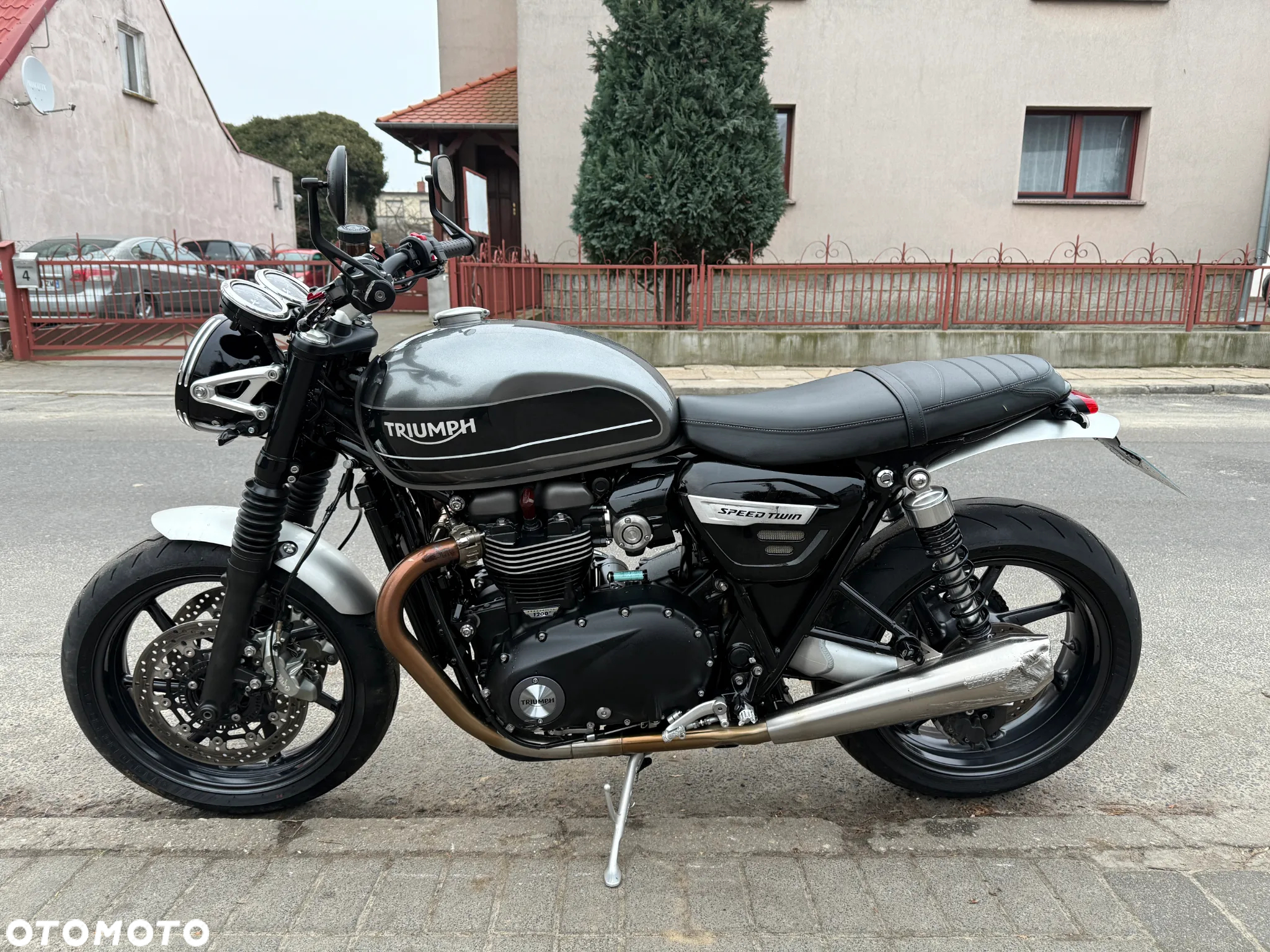 Triumph Speed Twin - 4