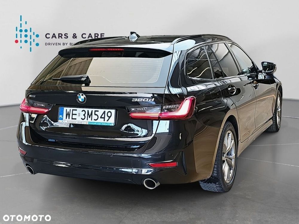BMW Seria 3 320d xDrive Sport Line - 31
