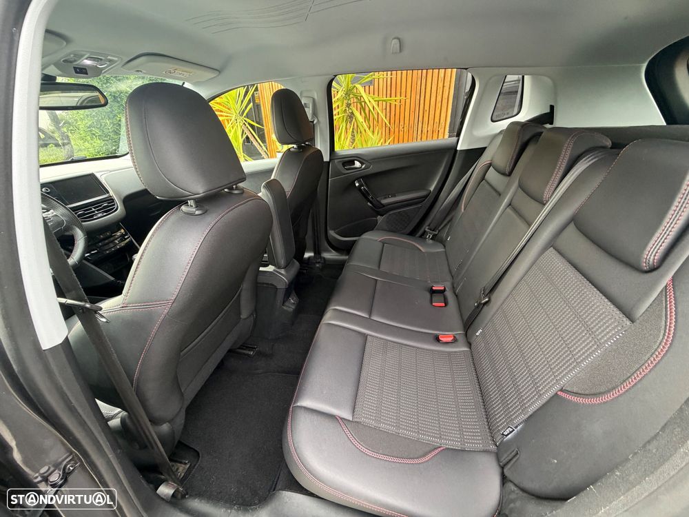 Peugeot 2008 1.2 PureTech GT Line EAT6 - 19