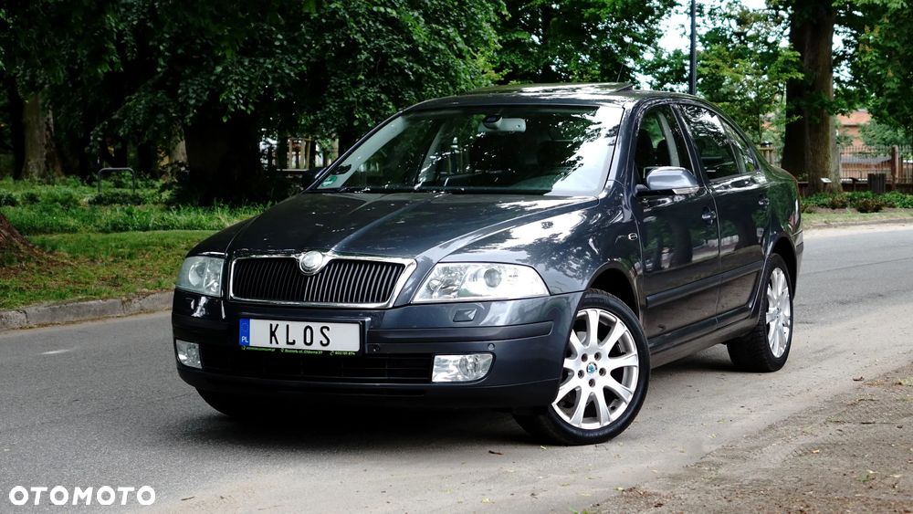 Skoda Octavia 2.0 FSI Automatik Laurin & Klement - 22
