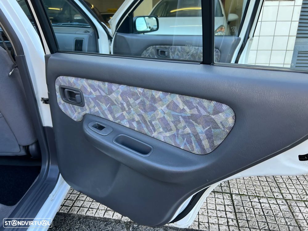 Nissan Almera 1.4 SLX AC - 32