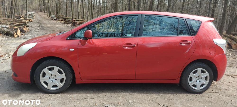 Toyota Verso 1.6 Luna - 2