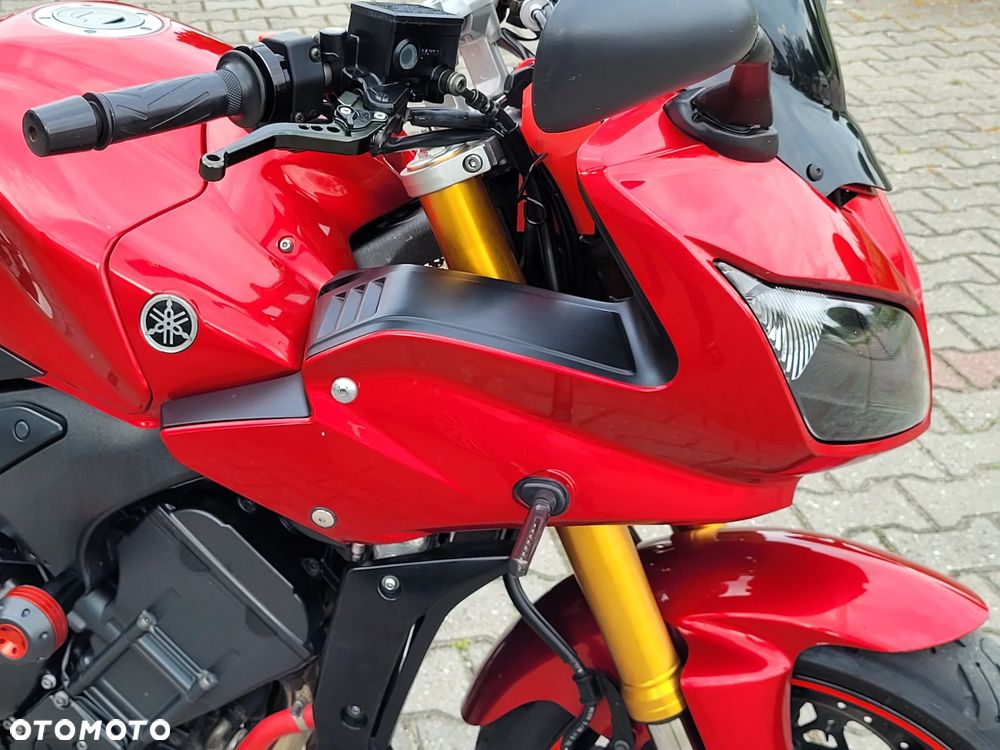 Yamaha FZ - 12