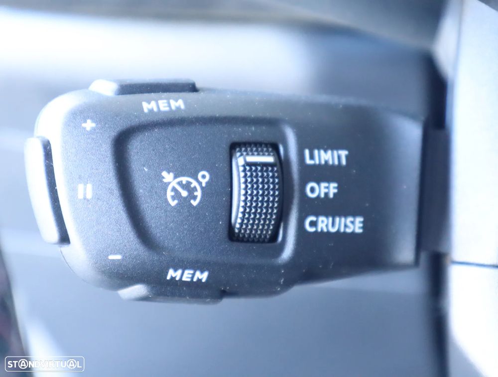 DS DS3 Crossback PureTech 130 Aut. PERFORMANCE LINE - 35