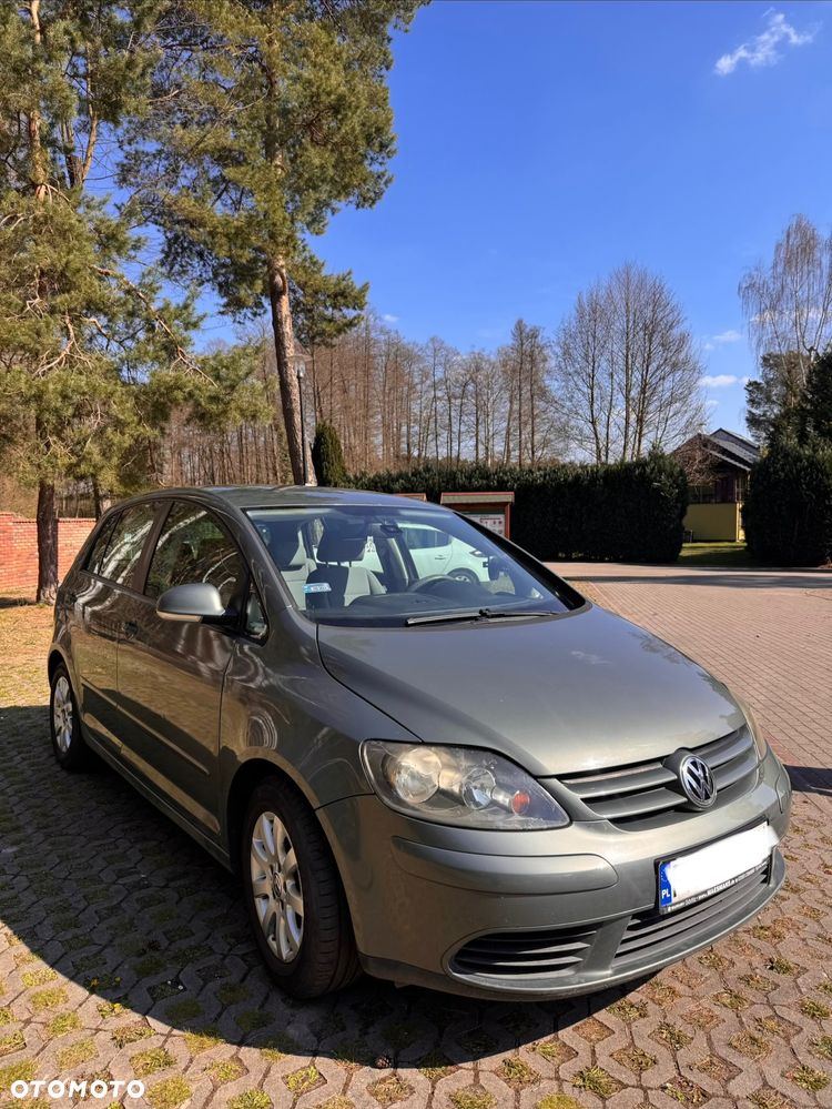 Volkswagen Golf Plus - 1