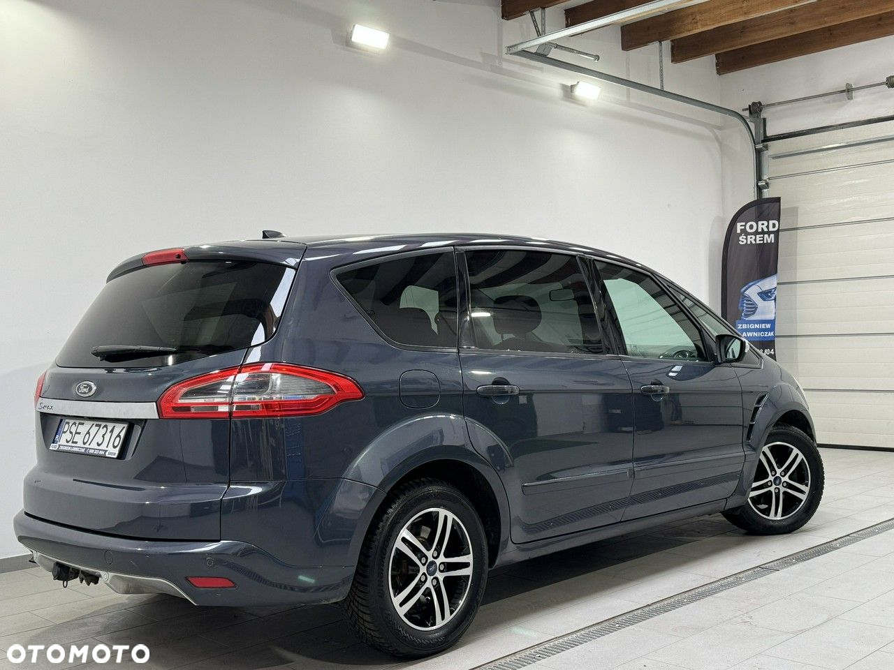 Ford S-Max - 10