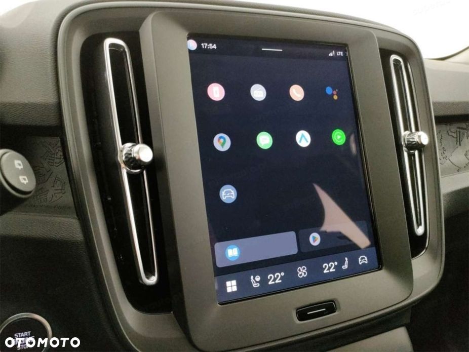 Volvo XC 40 B3 Essential - 10