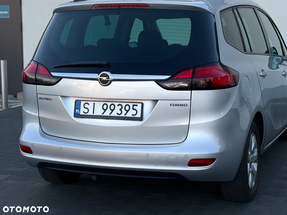 Opel Zafira - 10