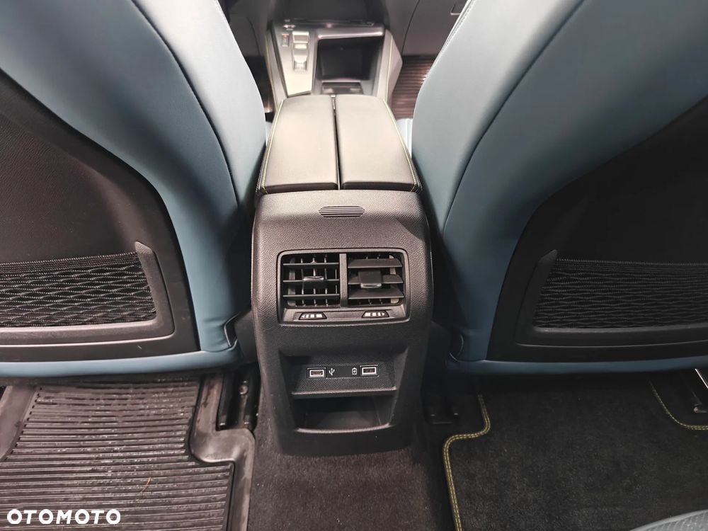 Peugeot 308 1.6 PureTech GPF GT S&S EAT8 - 11