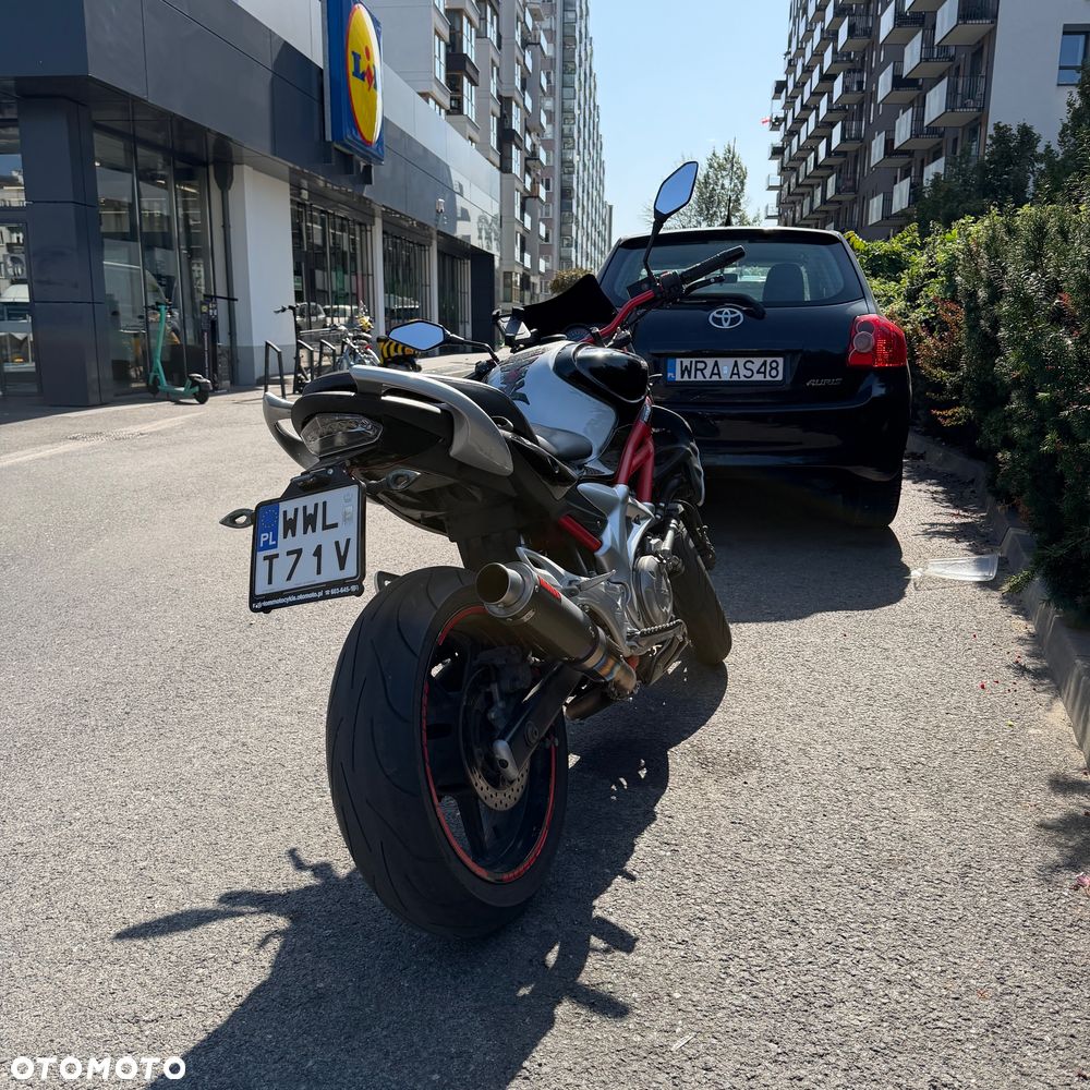 Suzuki Gladius - 3