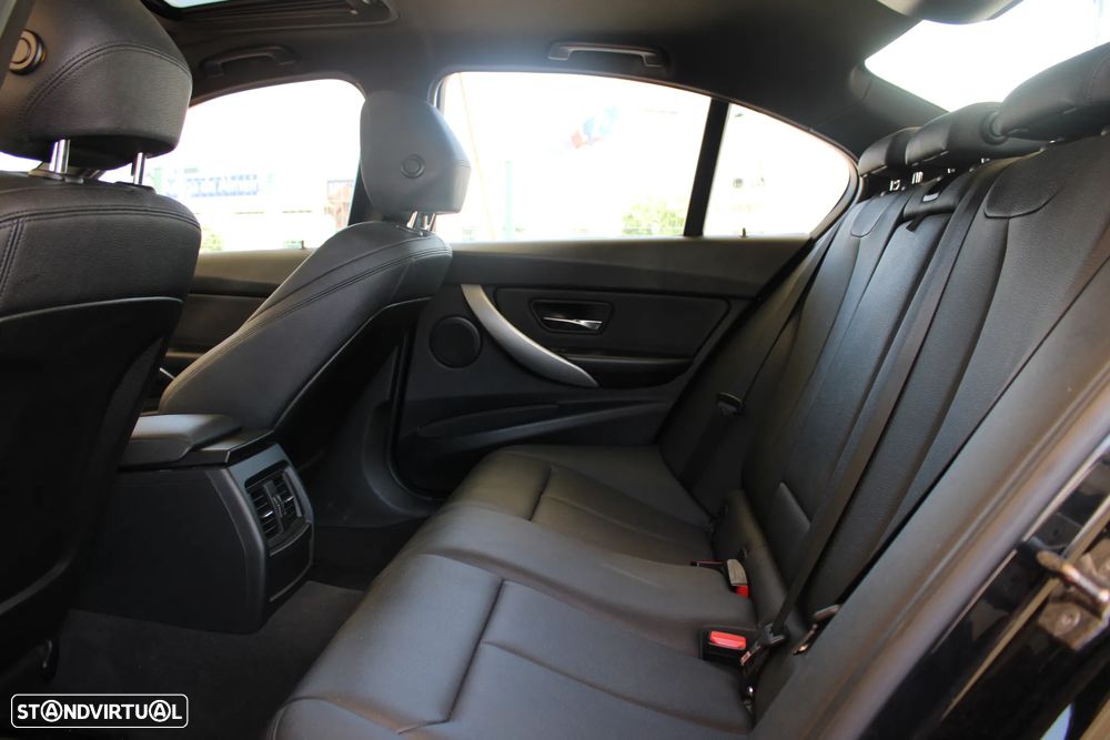 BMW 318 d Pack M - 25