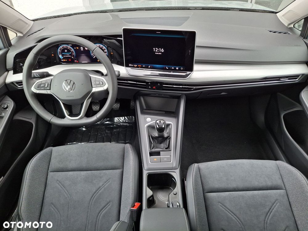 Volkswagen Golf VIII 1.5 TSI Life Plus - 9