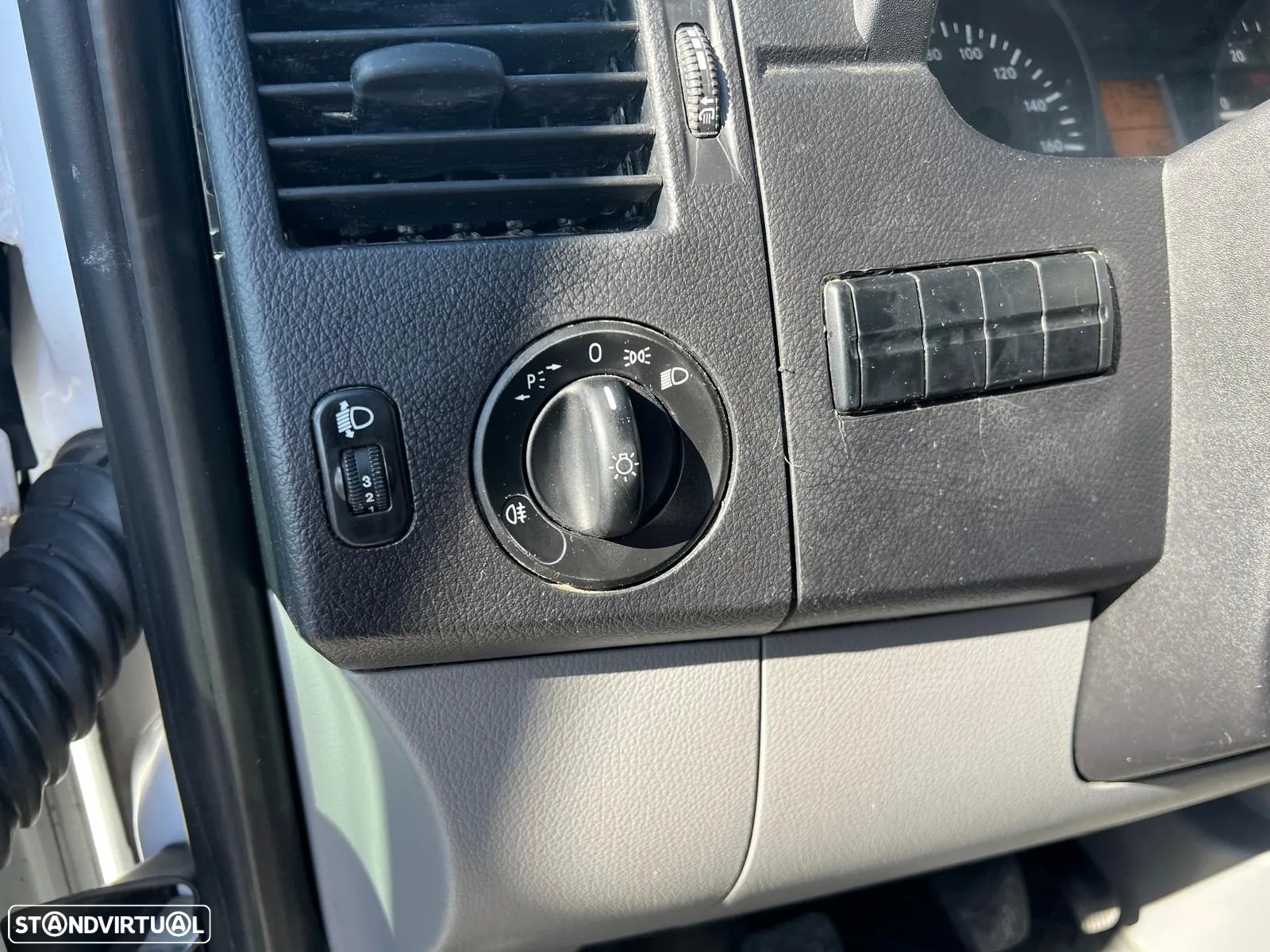 Mercedes-Benz Sprinter - 16