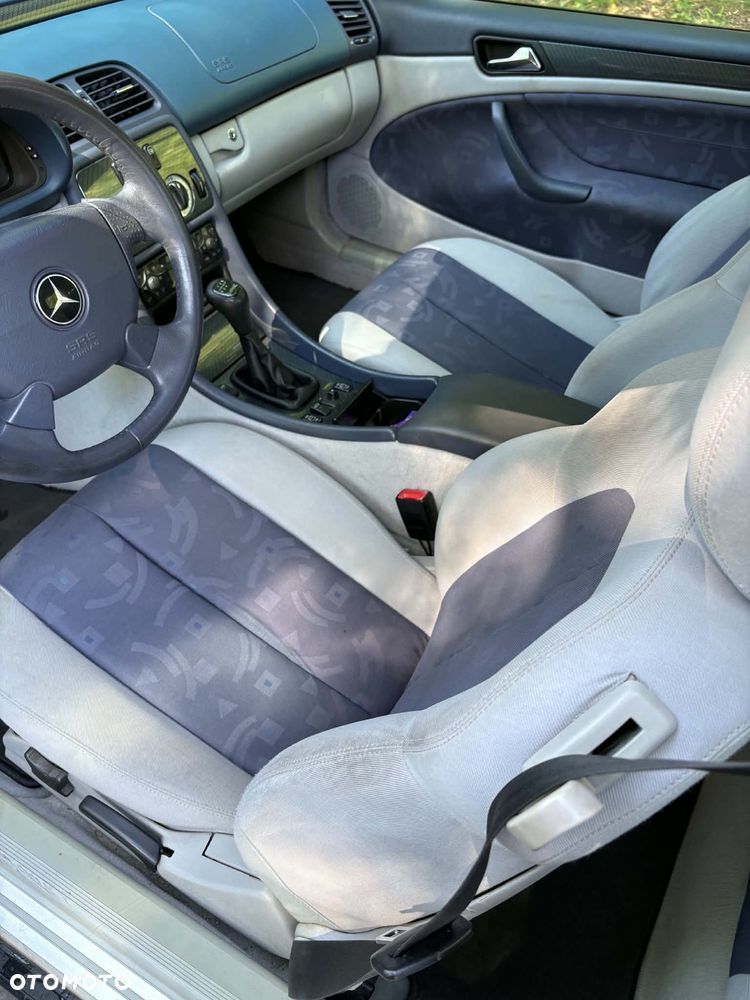 Mercedes-Benz CLK 200 - 2
