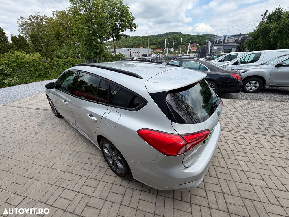 Ford Focus 1.0 EcoBoost Start-Stopp-System ST-LINE - 10