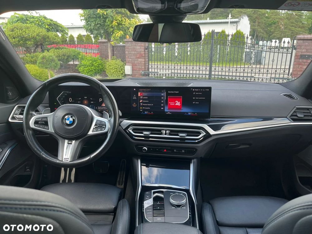 BMW Seria 3 330i xDrive M Sport - 27