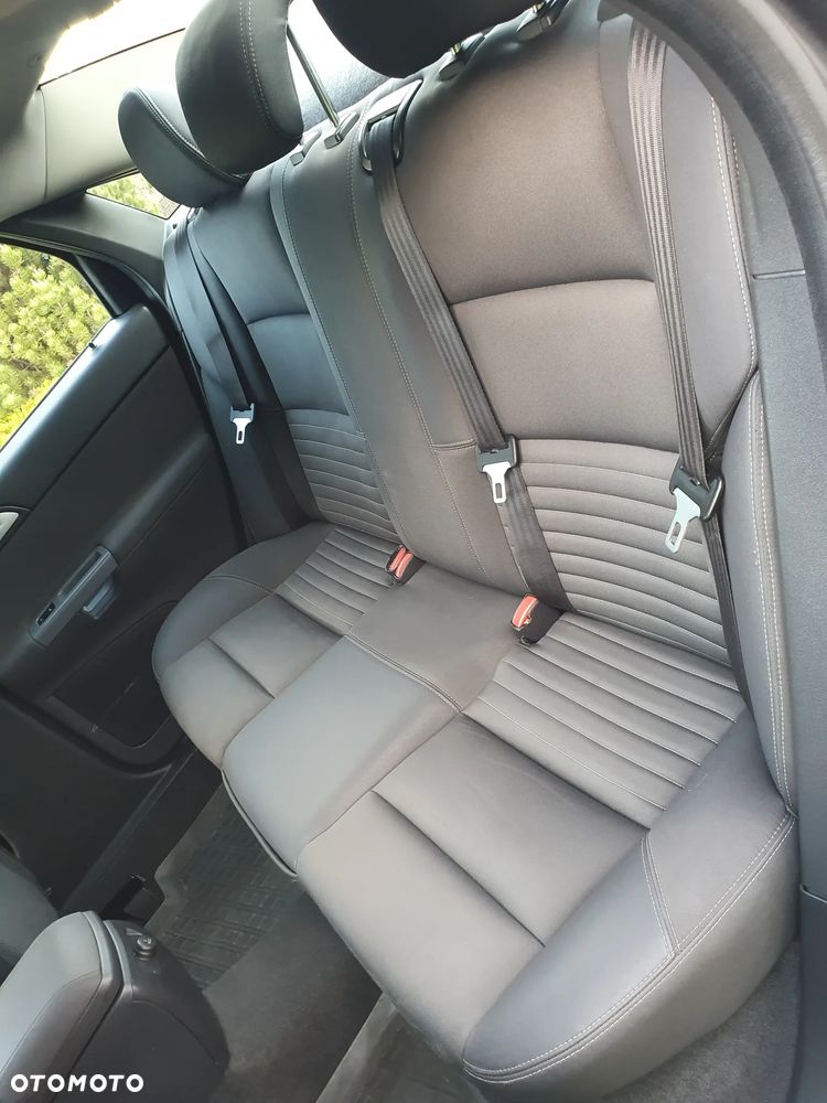 Volvo S40 1.8 Momentum - 19