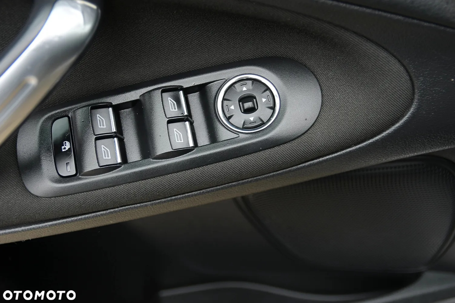 Ford S-Max 2.0 TDCi DPF Titanium X - 24