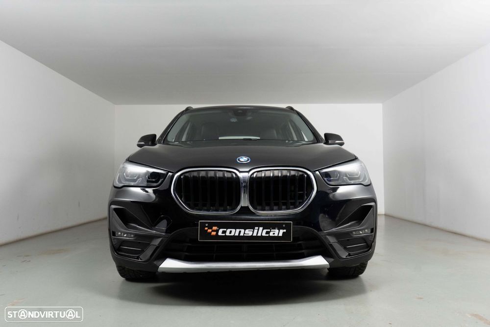 BMW X1 25 e xDrive Corporate Edition - 3