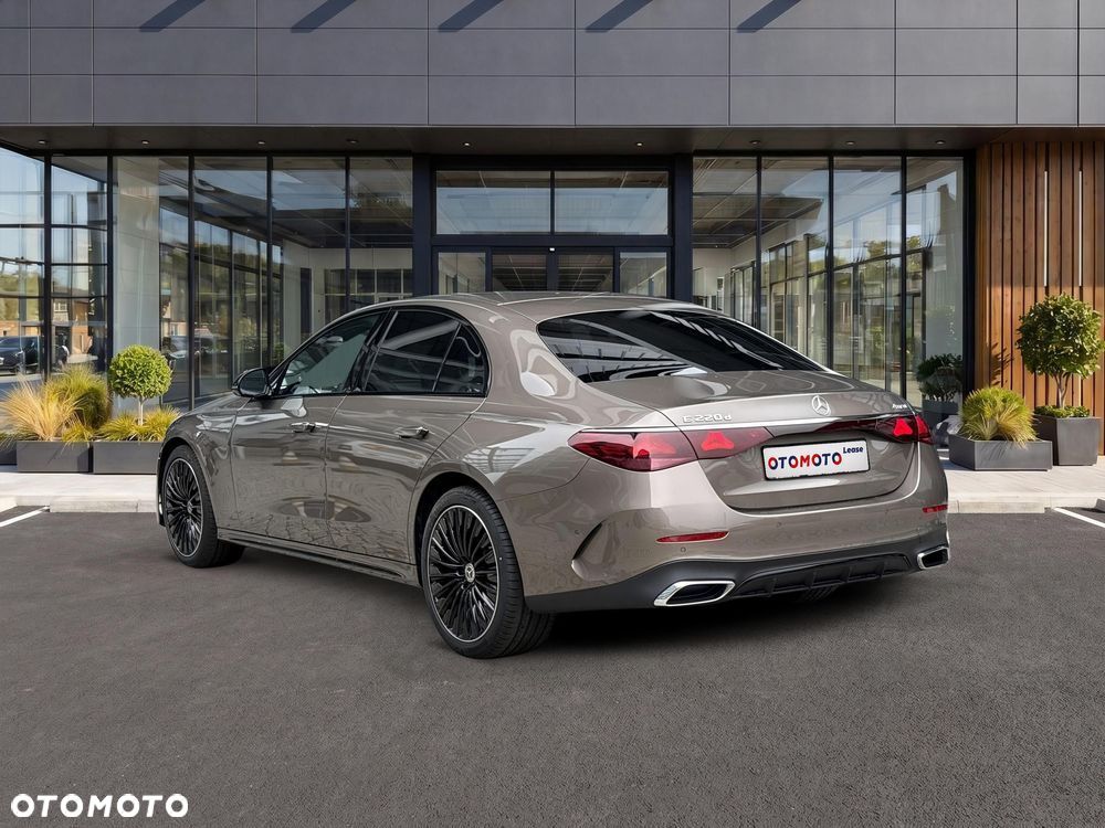 Mercedes-Benz Klasa E 220 d mHEV 4-Matic AMG 9G-Tronic - 8