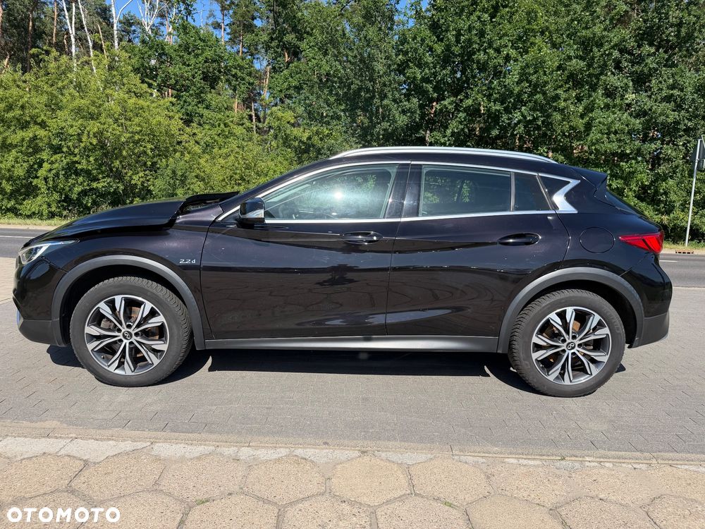 Infiniti QX30 2.2d Premium Tech AWD 7DCT - 10
