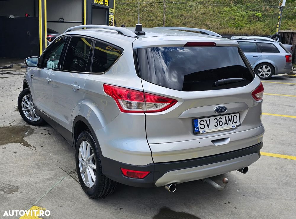 Ford Kuga 2.0 TDCi 4WD Titanium - 4