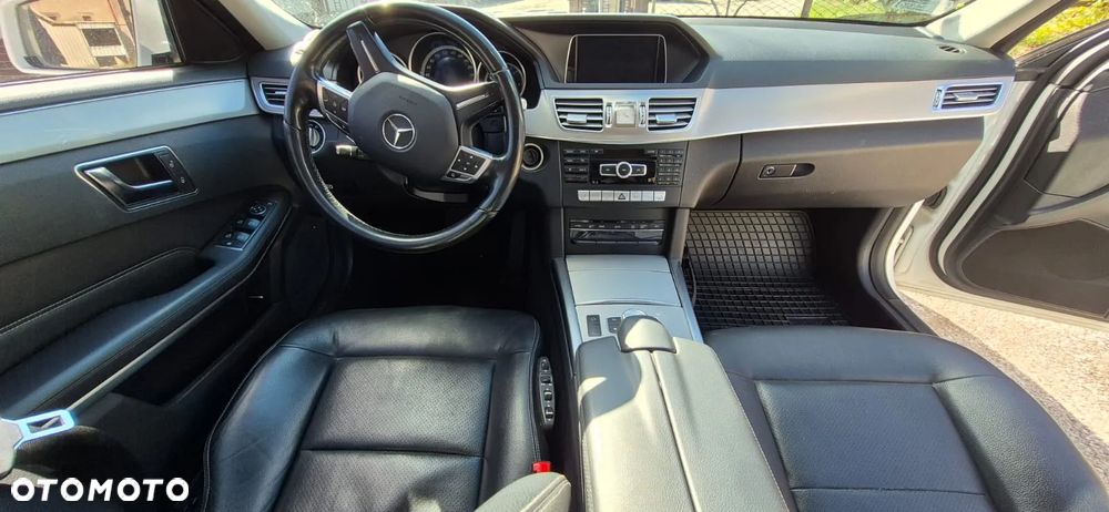 Mercedes-Benz Klasa E - 9