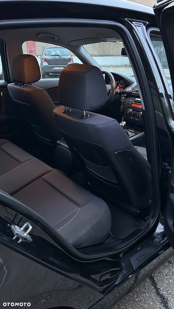 BMW Seria 1 118d - 8