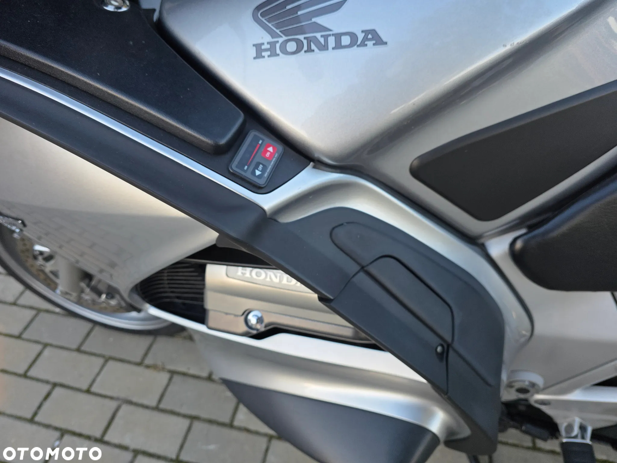 Honda ST - 12