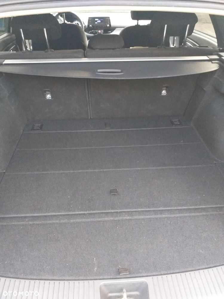 Hyundai i30 1.6 D Comfort - 9
