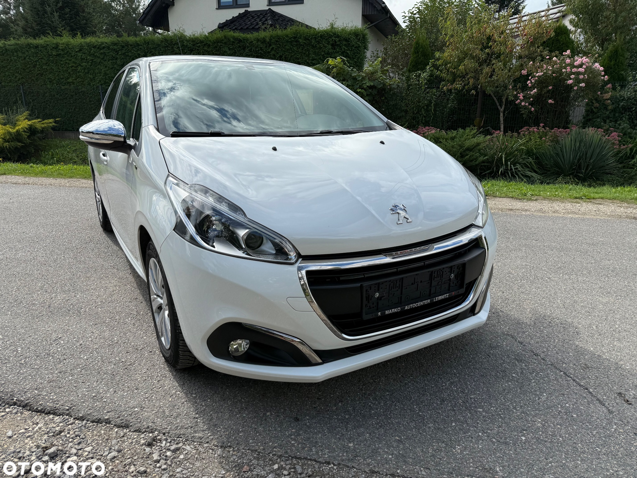 Peugeot 208 1.2 PureTech Style - 8