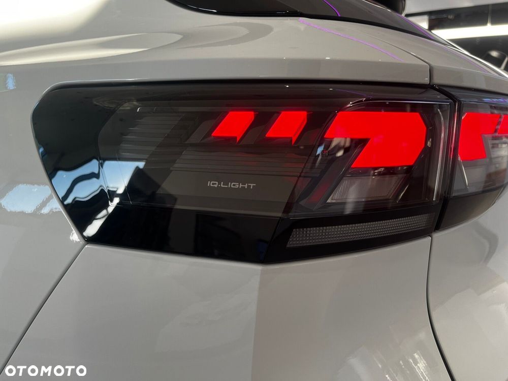 Volkswagen T-Roc - 7