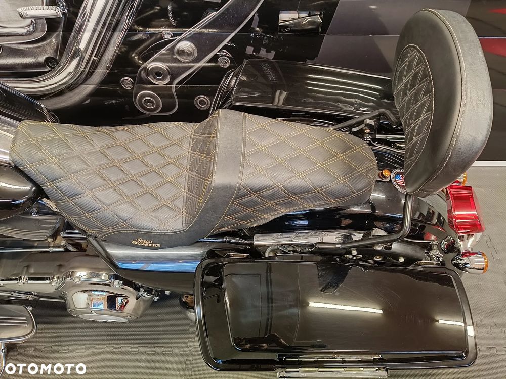 Harley-Davidson Touring Street Glide - 9