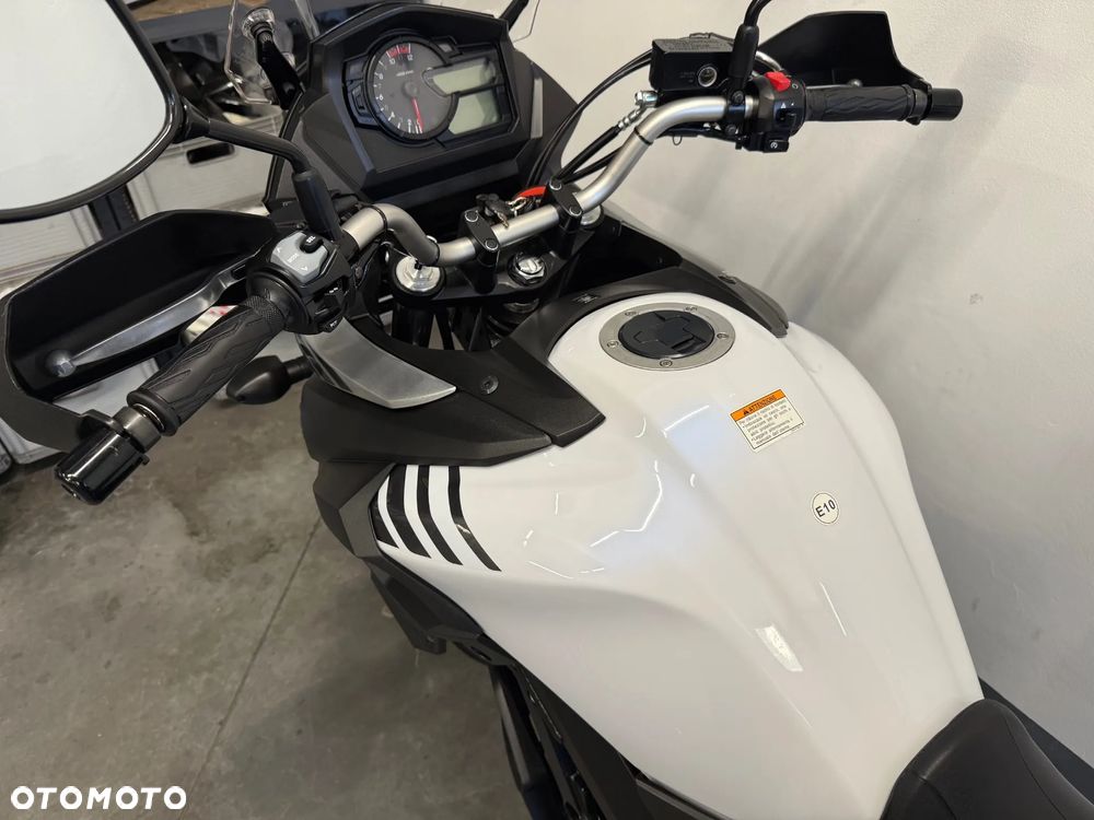 Suzuki V-STROM - 18