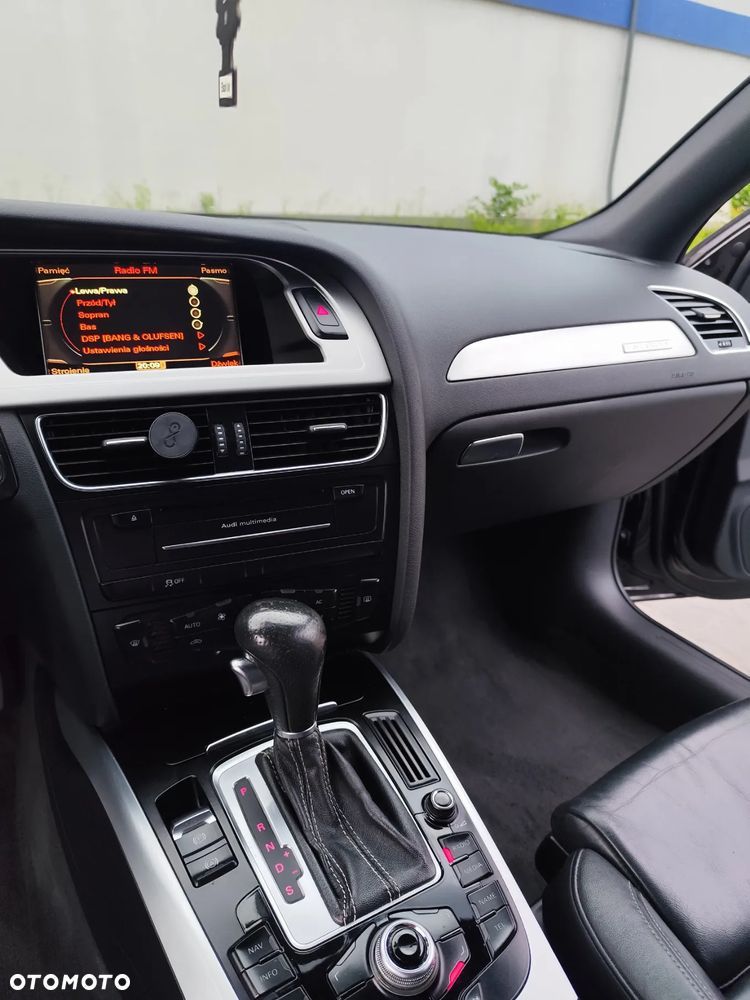 Audi A4 ver-avant-2-0-tfsi-quattro-s-tronic-s-line-sportpaket - 18