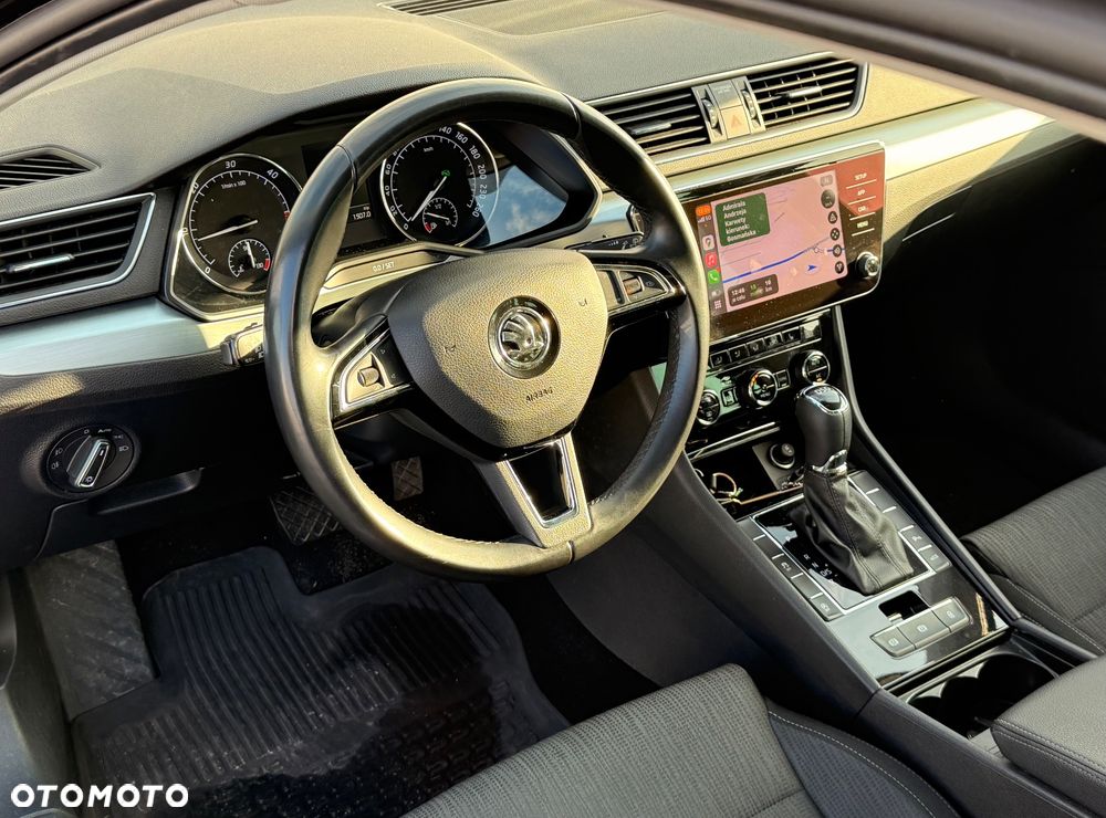 Skoda Superb 2.0 TDI SCR Sportline DSG - 4