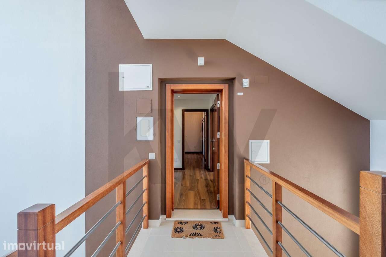Apartamento T3 com Vista Mar e Garagem, Nazaré - Grande imagem: 2/47