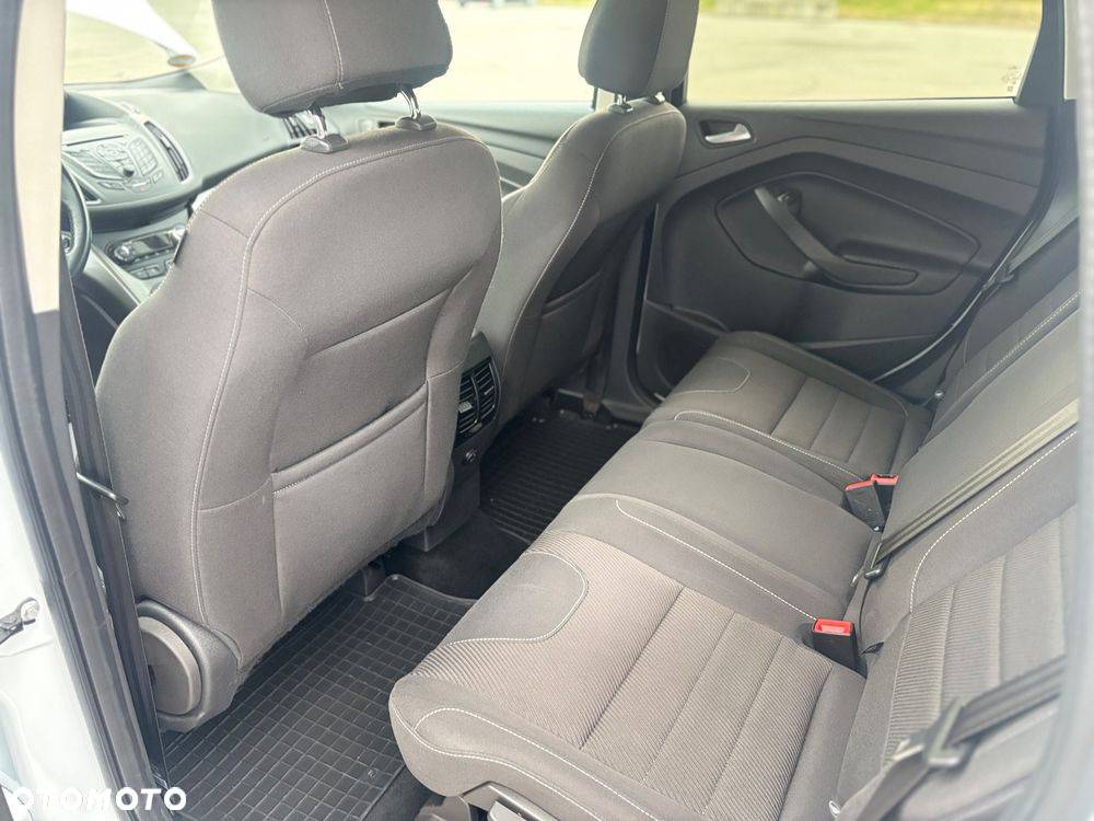 Ford Kuga 1.6 EcoBoost 2x4 SYNC - 6
