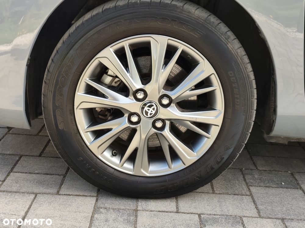 Toyota Yaris Hybrid 100 Premium EU6 - 17