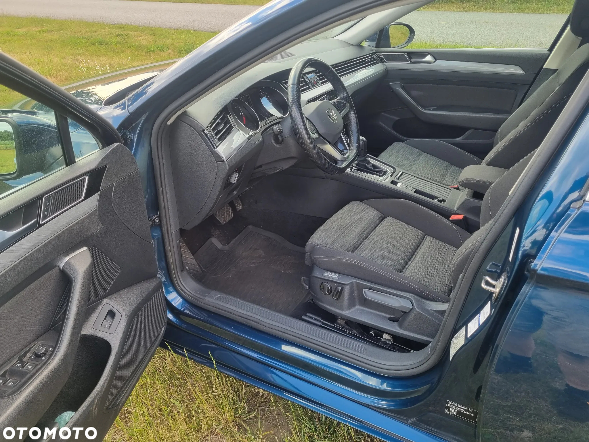Volkswagen Passat Variant 2.0 TDI DSG (BlueMotion Technology) Trendline - 13